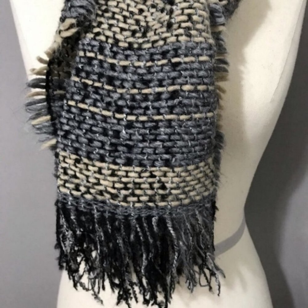 SOLD❌❌❌ Gray | Cream | Black Acrylic Blend Fringe Scarf - Picture 6 of 7